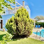 Iolis With Private Pool By Dadovillas Willa Lefkáda