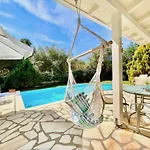 Iolis With Private Pool By Dadovillas Willa
